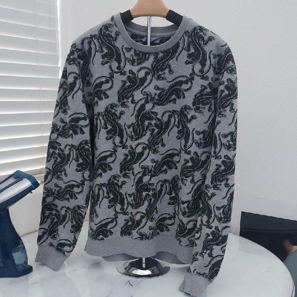 Sean John Gray and Black Crewneck Sweater